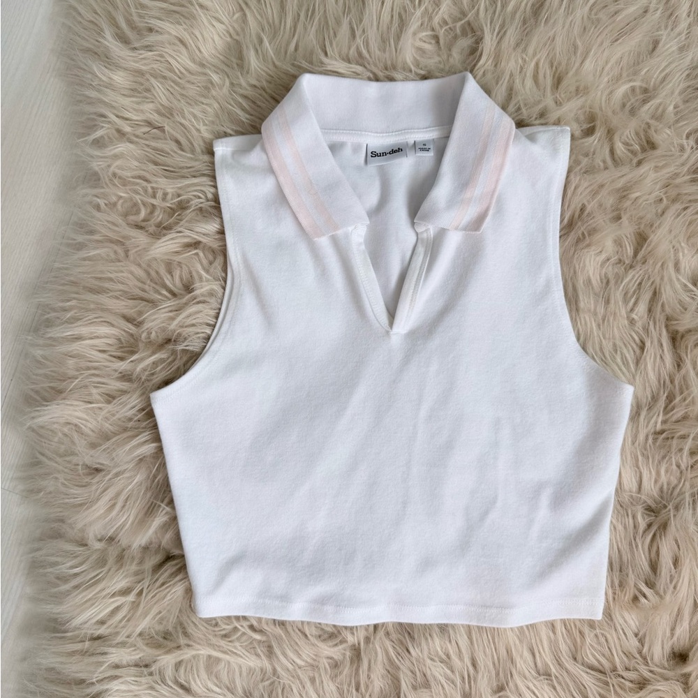 Aritzia Sun-Deh White Crop Top